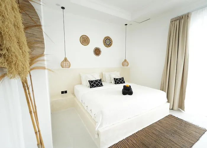 Adara Balangan Uluwatu (Bali)